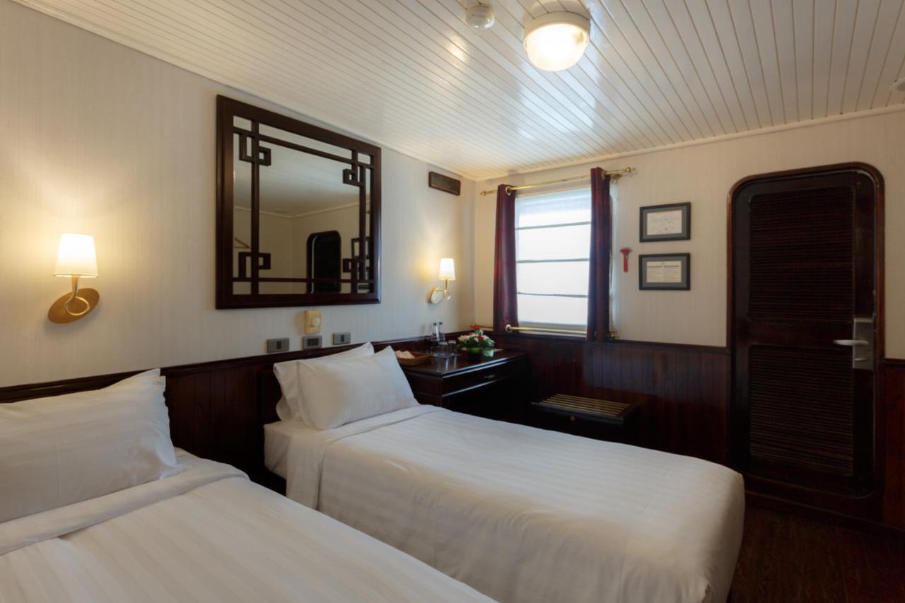 Emeraude Classic Cruises Ha Long Exterior photo